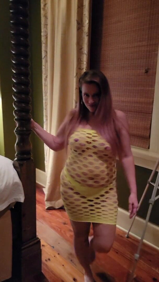 Nikki Nevada: seksi pile phishet adhovastr men chodne laayak mammi Nikki land...