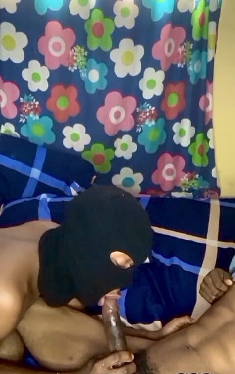 Stilesbhalifa1: Màn dạo đầu tình dục trong phòng tập thể nóng bỏng