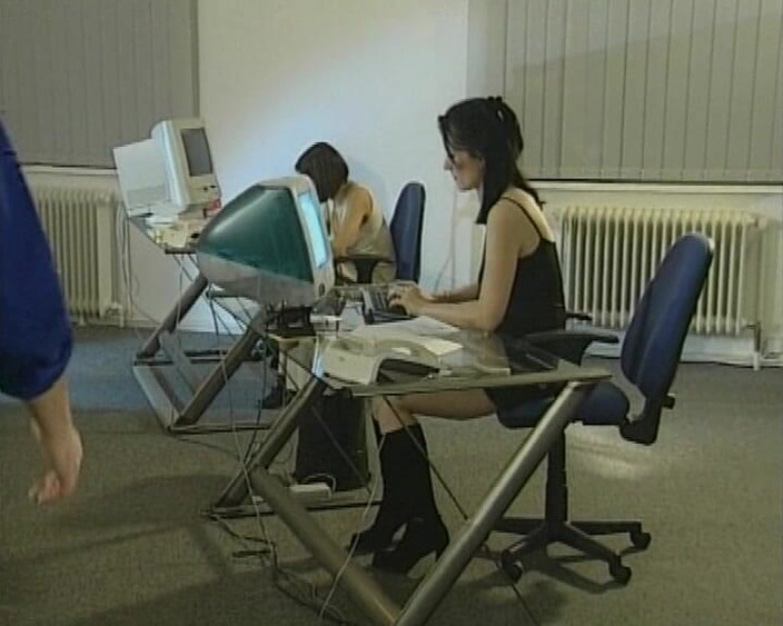 DEUTSCHLAN PORNO XXX: ホットカップル4Pスワップ、セクシーな美女と巨大なチンポとのケツファックと射精movie