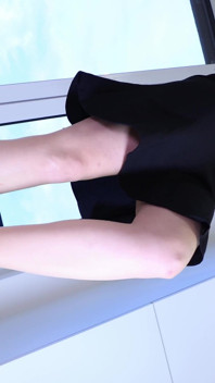 그녀의 섹시한 발과 팬티 스타킹으로 커미션을 지불