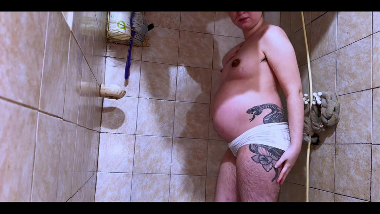 RavenHearth666VIP: Showering, Wetting My Panties in the Shower and Then Pissing...