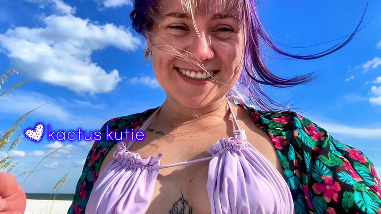 kactus kutie: Ngintip kencing di pantai