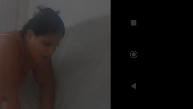 Adribella69: Hijastra seduce a su padrastro con su gran culo y...