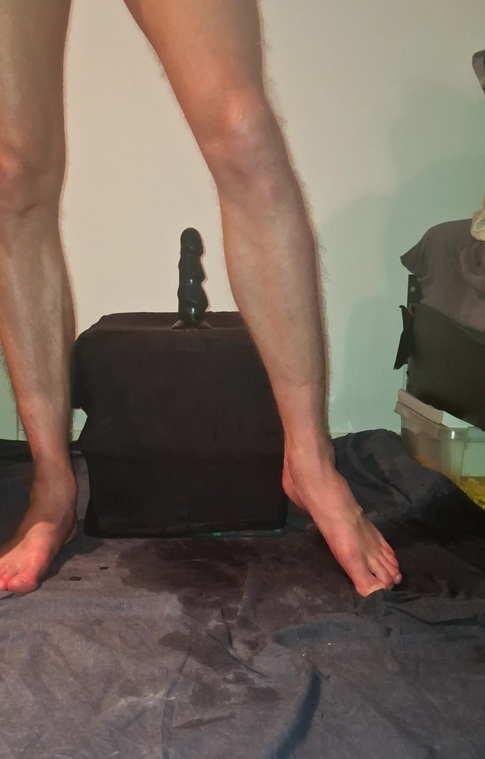 NoFace Twink X: Solo gay twink anale dildo - extreme pissende orgasmes