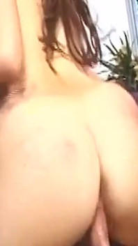 Tante sange rambut cokelat dientot habis-habisan sama kontol besar pria kulit hitam sampai dicrot di mana-mana