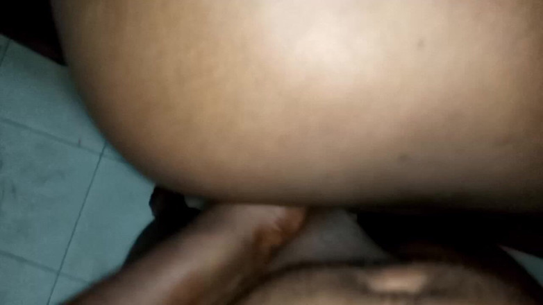 Londiq girls: Huge 10inc Cock Enjoyed by Cheating Wife and Huge Cumshot