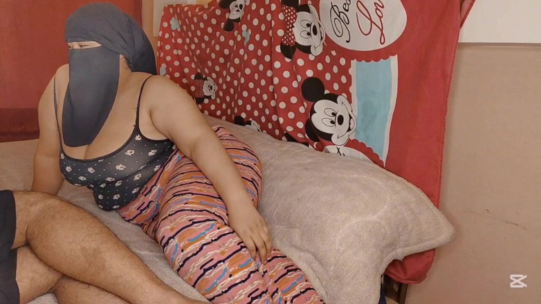 moonx: Nick, frau, hinckt sich in ihre große vagina und sie...