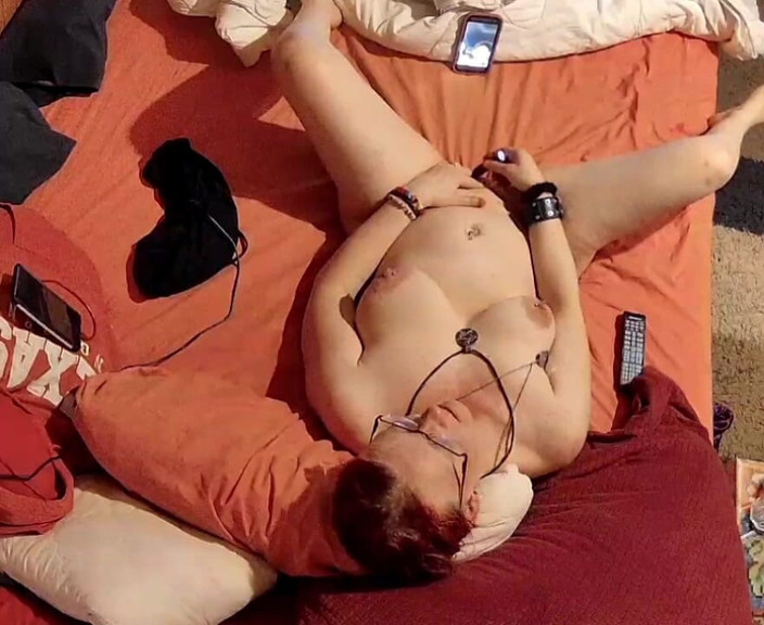 KittieNoOne: 両方の穴が掘られました