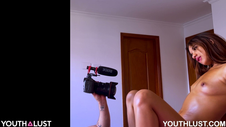 Youth Lust: Mady Debüt besiegte Cam