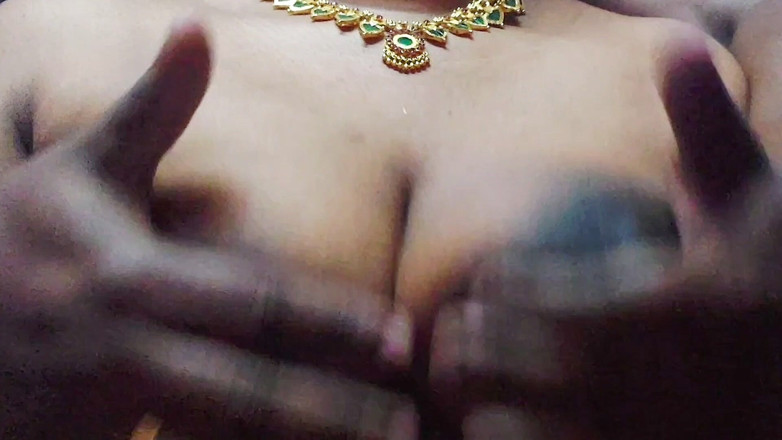Desi Mohini: Videoclip porno nou cu soție indiană sexy