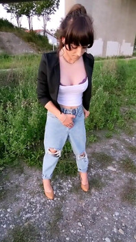Outdoor Wetting! Tranny Girl Is Walking Through the City with Piss-filled Jeans!