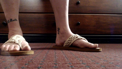Abby Anna: Standing leather flipflops shoeplay