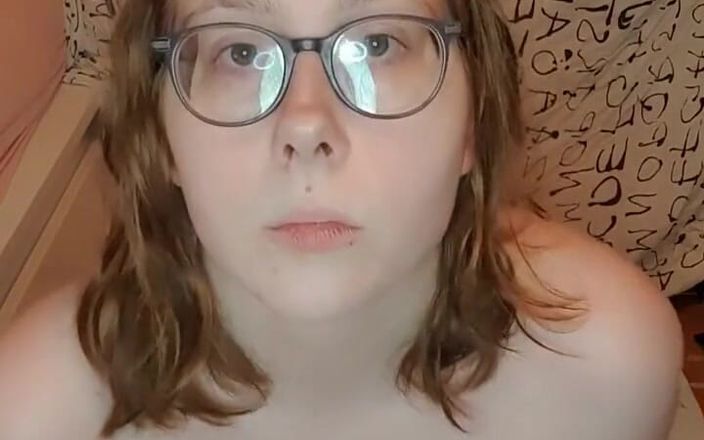 Lana Sweet: Prsatá dívka