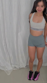 Good Girlfriend Makes Her Boyfriend Cum Hard