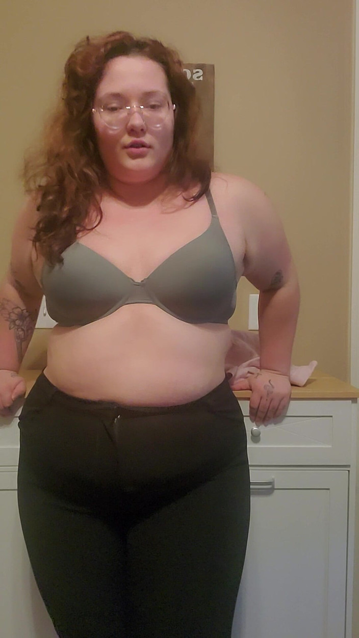 Hazel Baesil: 퇴근 후 옷입기