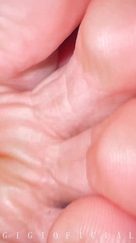 Close up Foot Fetish with the Most Beautiful Girl
