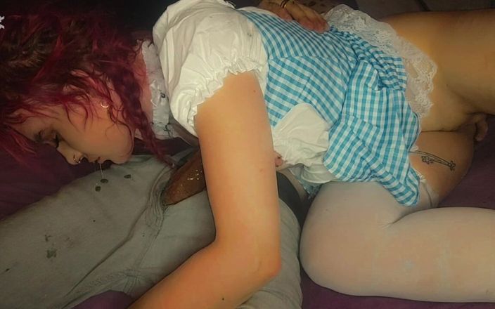 Moondrugz: Dorothy Follows the Yellow Brick Road to a Hard Delicious...