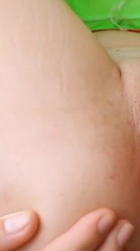 Selbstgedrehte latina brünette yogahosen cameltoe und großer dildo-fick pOV
