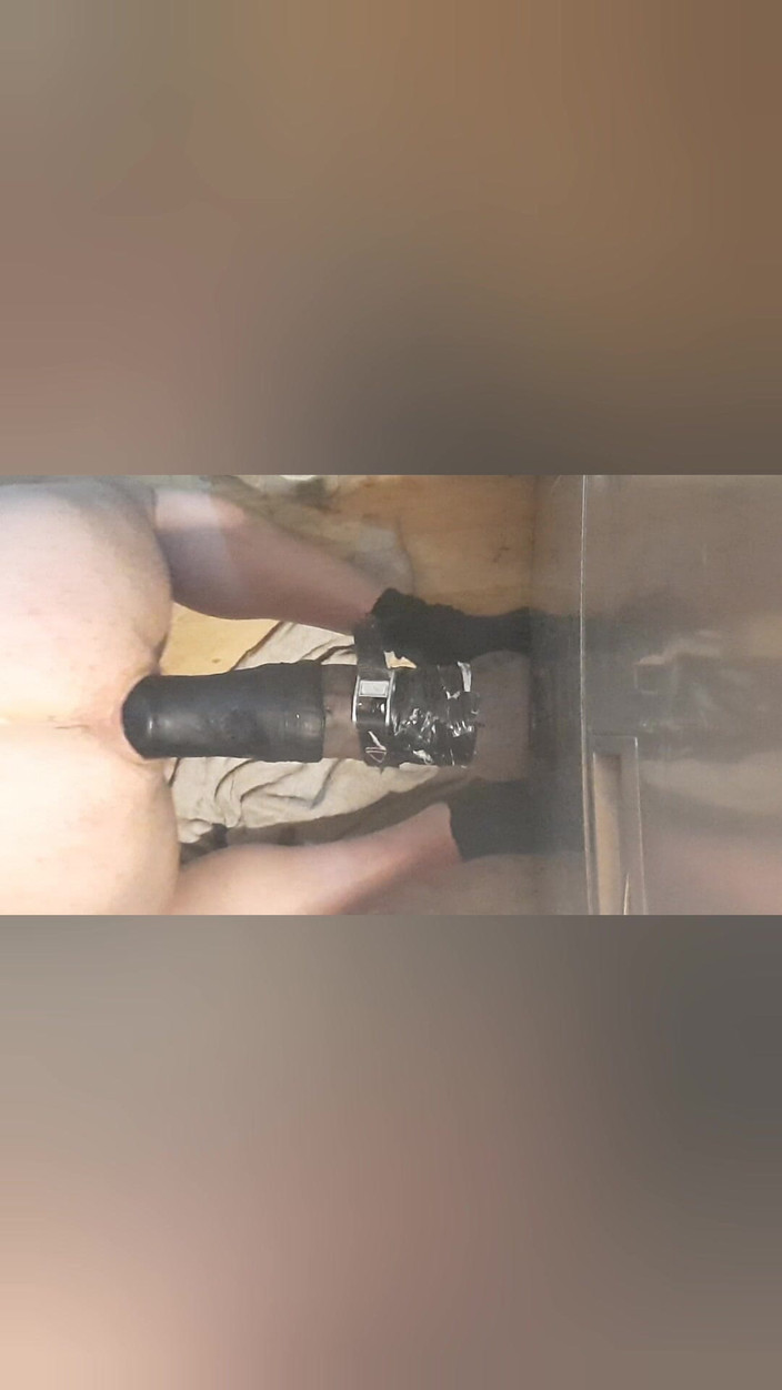 XX rap: Diametrul dildo-ului 10 cm în fundul dilatat