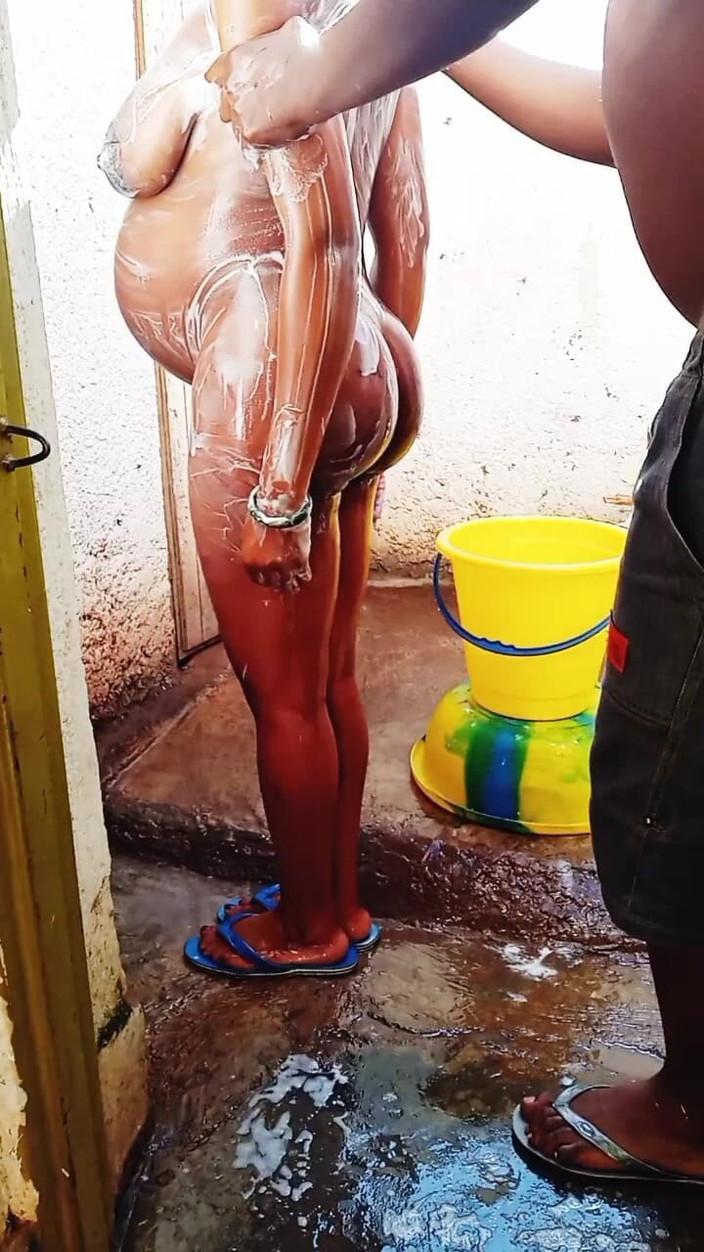 Me and my new slut: Memandikan pacarku yang lagi hamil di kamar mandi