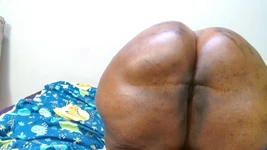 Juicy African BBW Slut