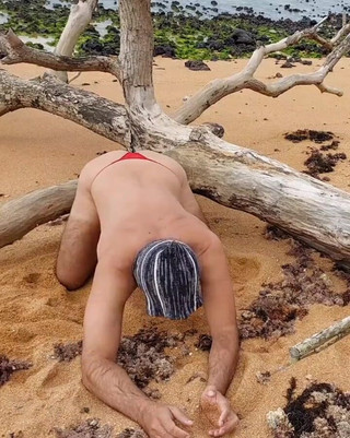 Ladysilvas: Ladysilva Co za gorąca dupa w majtkach na plaży