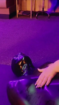 Latex Vaccusack - Latexable을 최대한 활용한 Missquinn