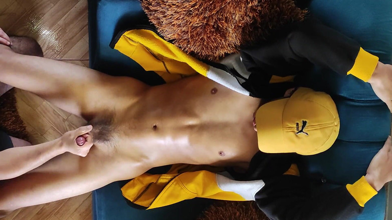 The Substance: Filmare aeriană a unui apel de audiție heterosexuală latino