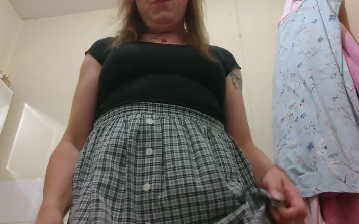 Susan Hardland: Butt Plug to Glass Dildo