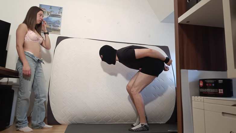 German ballsbusted: Si Dia Memusnahkan Telur Saya Dan Saya Tidak Bersenjata