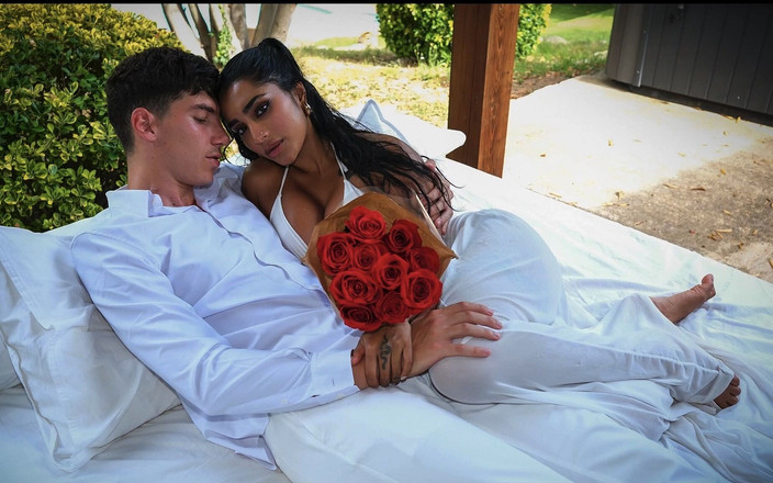 Yasmina Khan: Oddaję tyłek mojemu mężowi na Walentynki, a on czyni mnie...