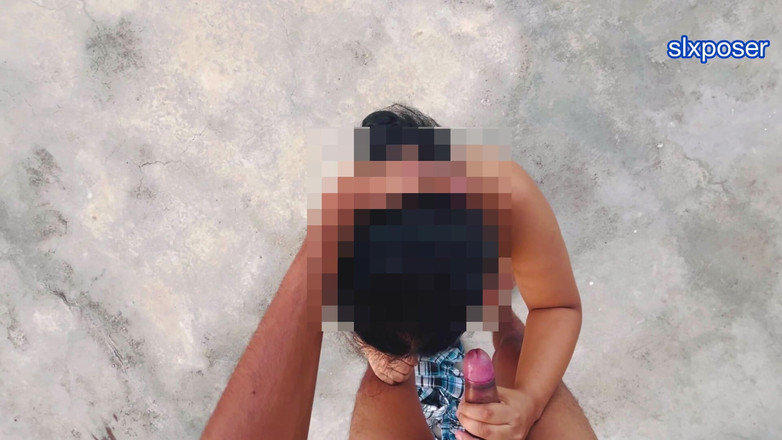 slexposer: Stor titted fru delade med vän under kontorstid