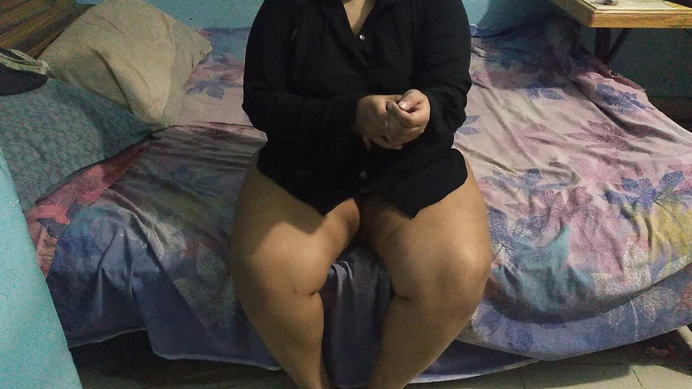 Aria Mia: Толстушка женщина-секретарь занимается сексом с боссом, чтобы получить повышение в офисе - полный секс ММС