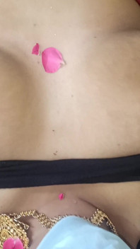 Batchelor sąsiedzi mężczyźni qhousewife czerwony kolor sari z hot fucking