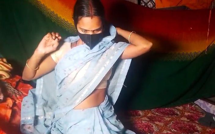 RadhaDevi: गांव की भाभी का चुदाई वीडियो और चूसना