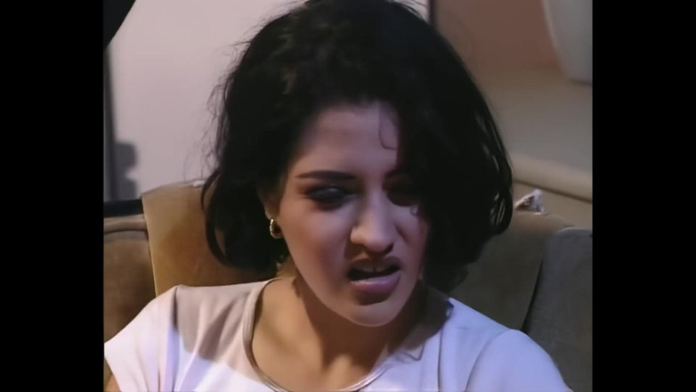 The Dark Side X: Ohromující Zadek Nádherná Mladá Brunetka Je Ošukána Šéfem Kanceláře