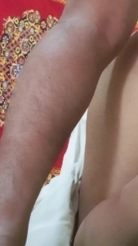 जिम ट्रेनर का एमएमएस सुंदर बड़ी गांड की चूत चोद रहा है
