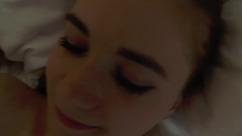 Casting GIRLS AND FIRST PORNO: Blond nastolatka dostaje cipkę wbity przez Ogromnego penisa