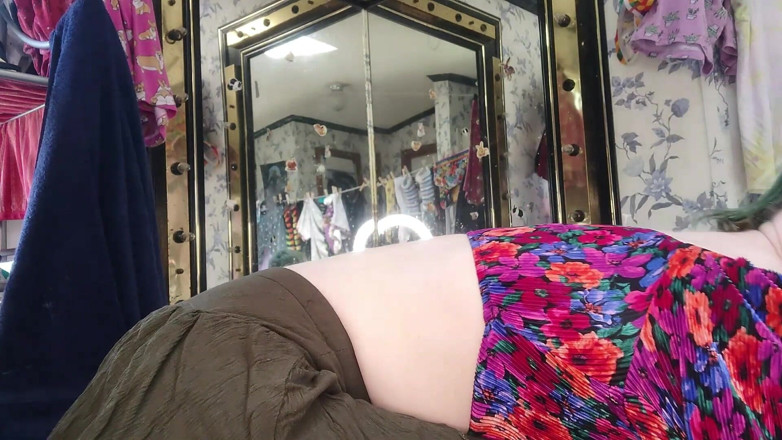 Lori Critter: Hippie Chick Fucks You After Concert POV