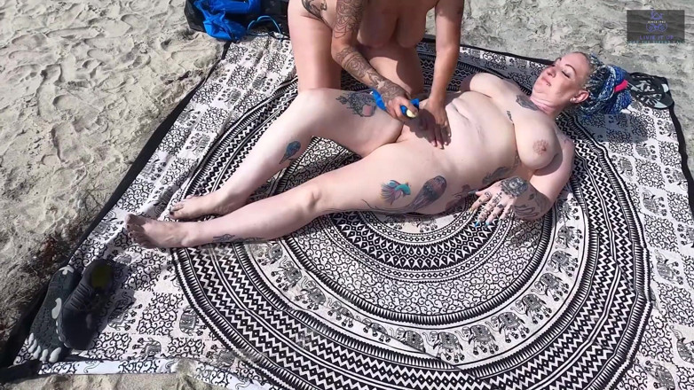 Livie Blainn: Dari Pantai ke Katil.