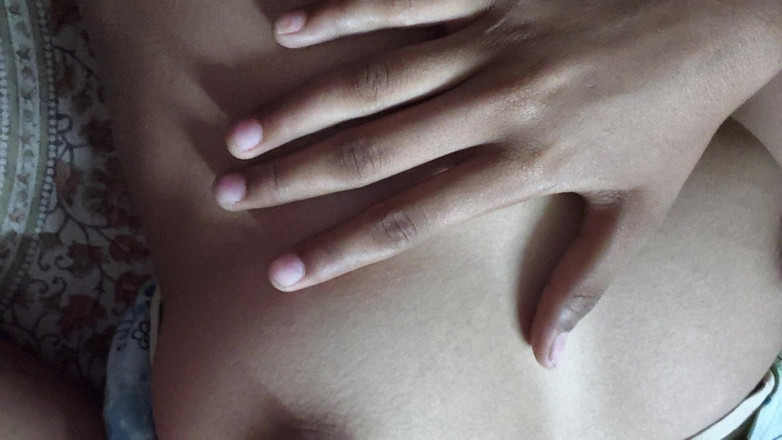 Moma: सेक्सी वीडियो