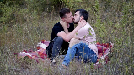 Laur Balaur Production: Kubo & Laur Balaur venkovní gay zábava