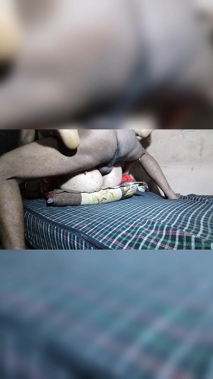 BR32: Desi Village Wife