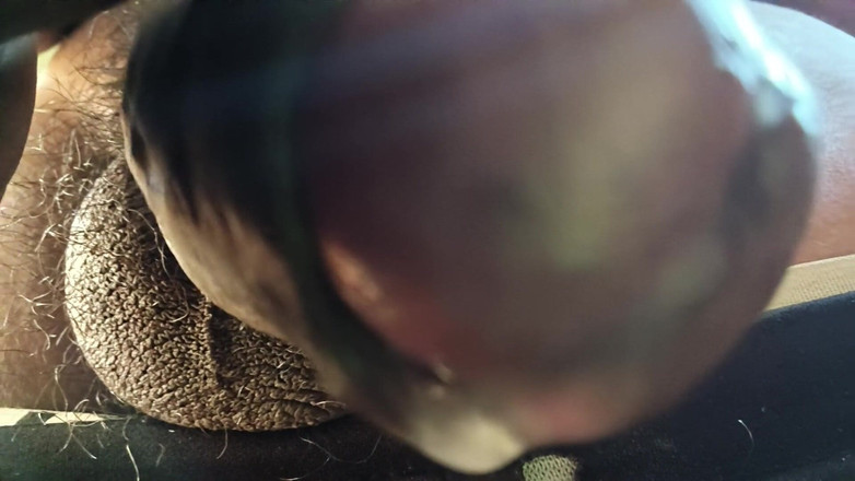 Needajob: 나는 큰 자지에서 두꺼운 정자를 꺼냈다.