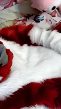 Jerking off and Showing Footpaws in Full-body Fursuit