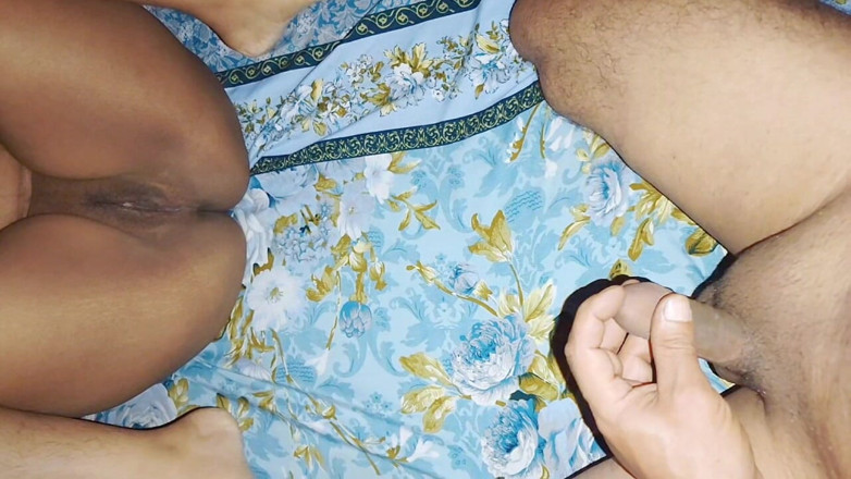 Sairaxsaim: Adik tiriku dengan pantat bahenol dientot habis-habisan di tengah malam
