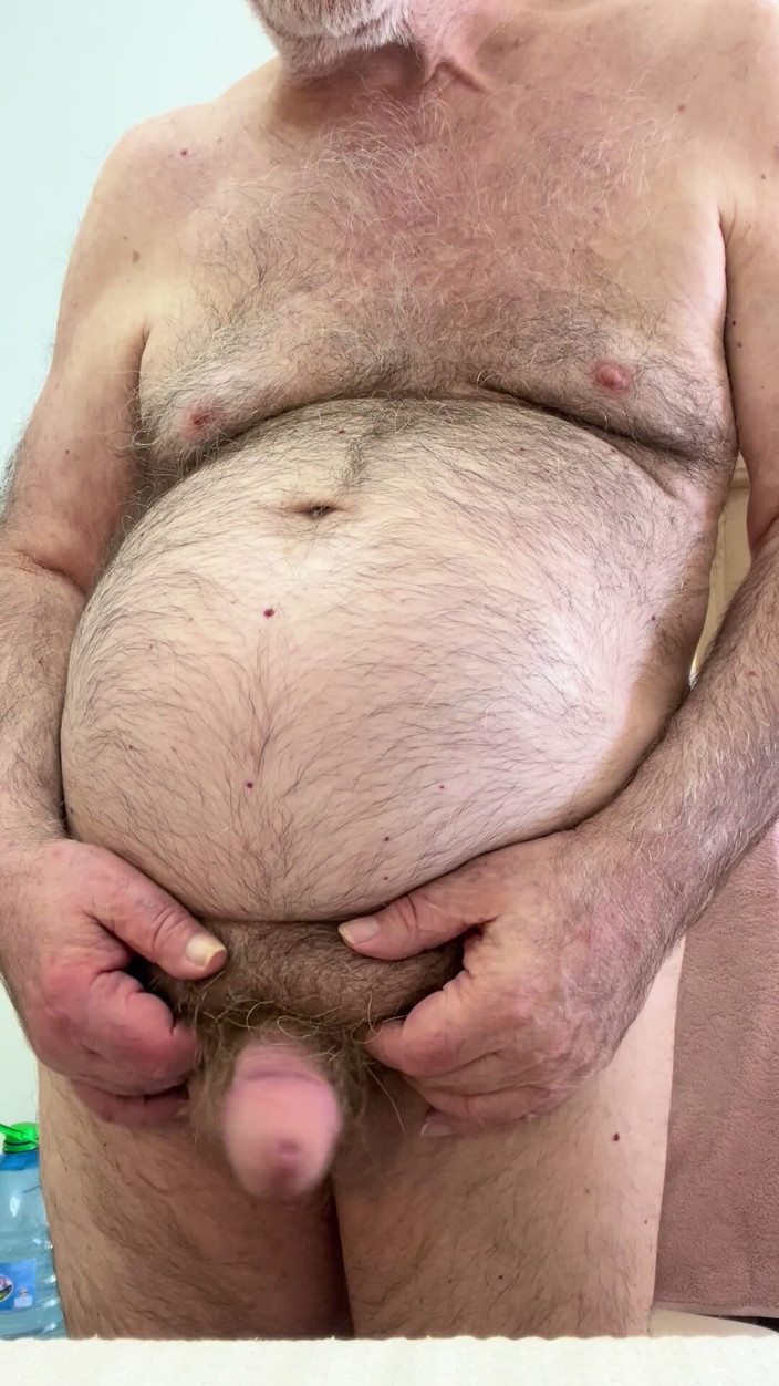 Coach Karl dude lodge: Coach Karl Nipple Stiffy Time Pt 1 7400