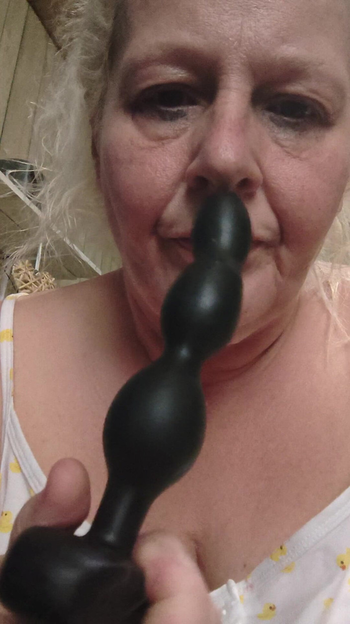 HerculesnVENUS: Smelling Her Body Got Them Both Damn Hard N Hottie