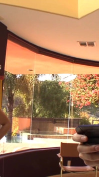 Lesbisk handling med sensationell blond milf