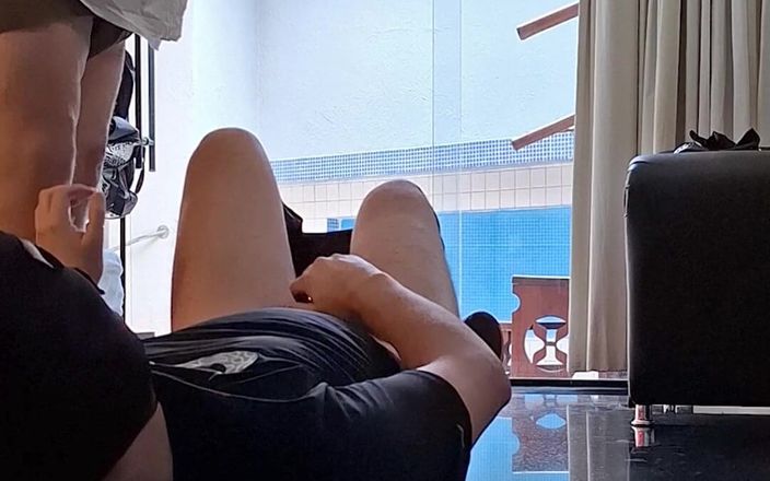 Combat and fetish: Большой босс наказывает своего сотрудника